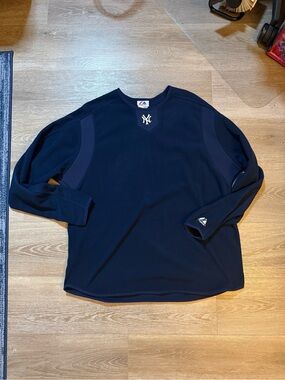 NY Yankees Navy Long-Sleeve Pullover Fleece